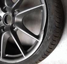 qui peut redresser le bord de ma jante de voiture vers Eysines Bordeaux en Gironde